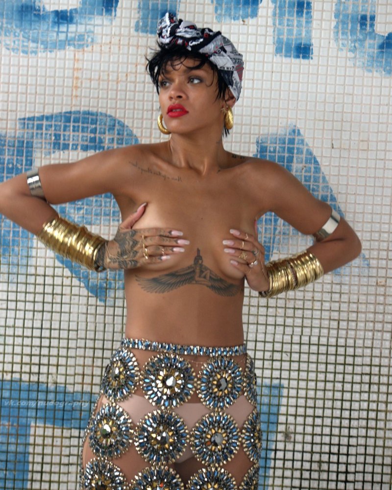 Певица рианна, Рианна голая, Rihanna cfda