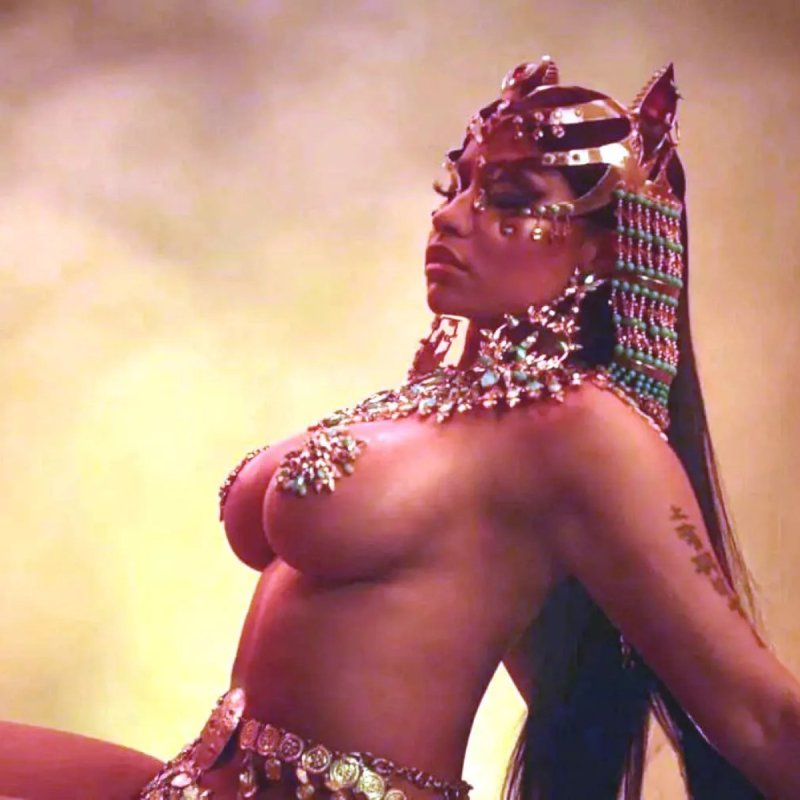 Queen ники минаж, Ganja burn ники минаж, Nicki minaj queen