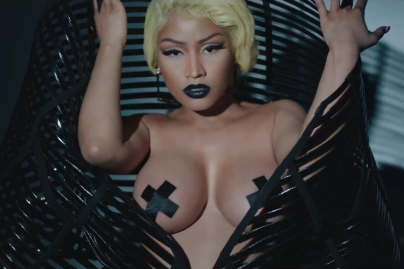 Ники минаж, Никки минаж голая грудь, Nicki minaj