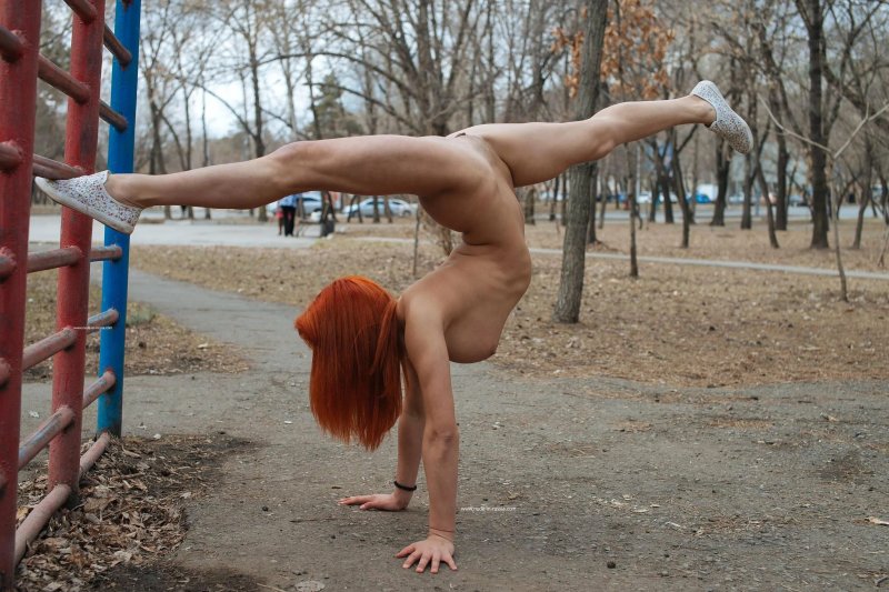 Спорт воркаут, Йога голышом, Голые на турнике