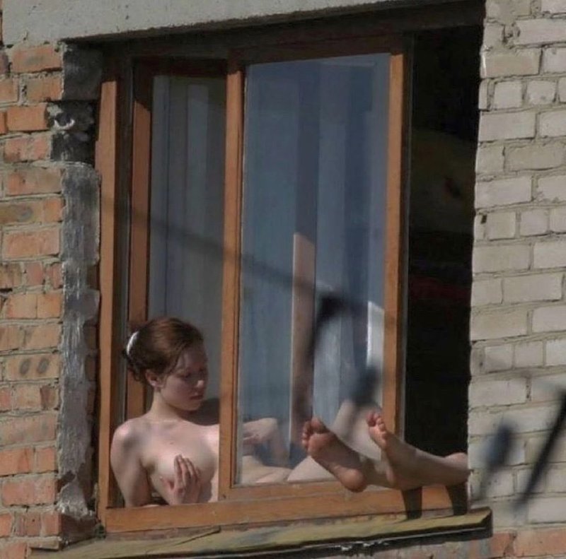 Подсмотренное в окнах домов