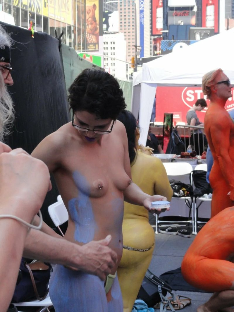 Body painting in manhattan, Голышом, Бодиарт