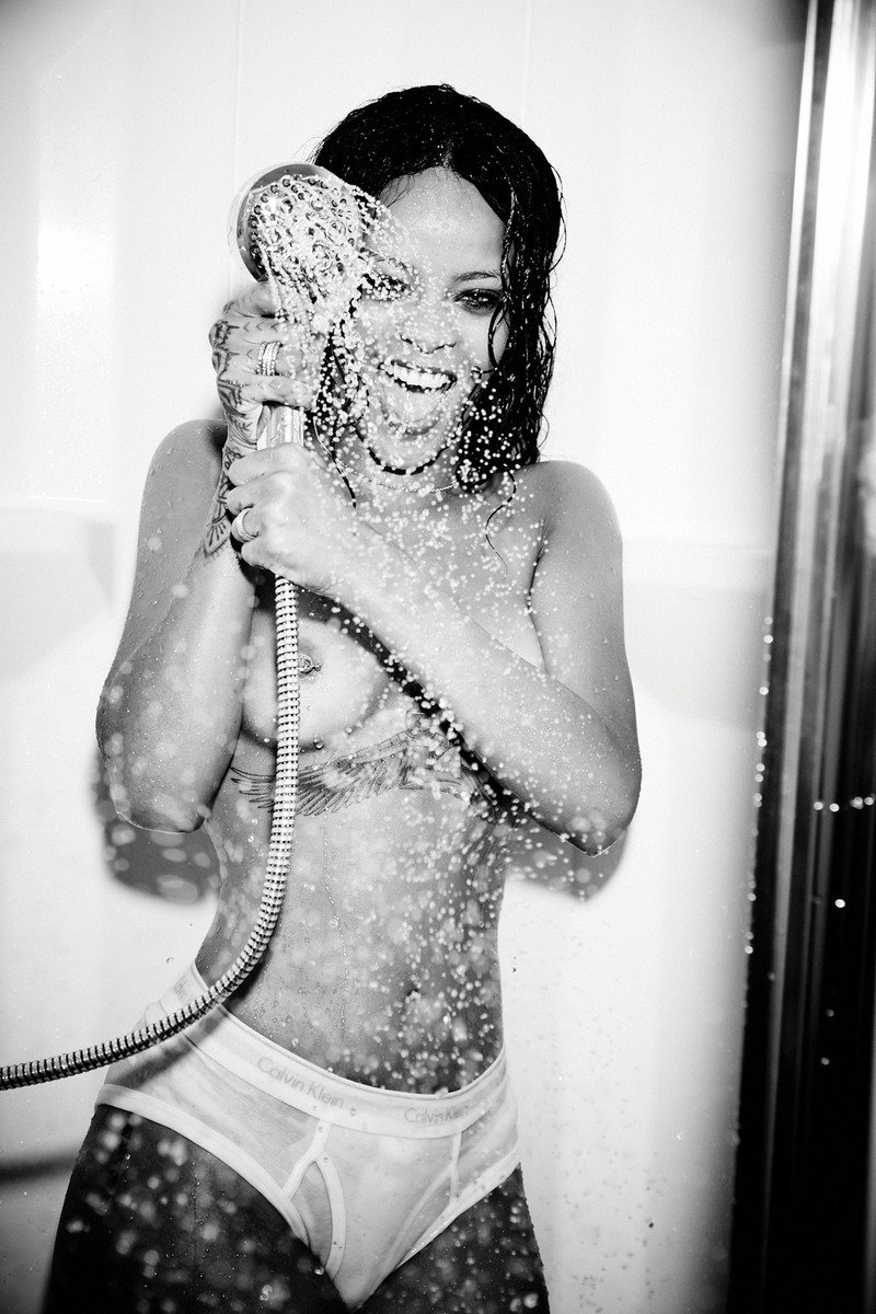 Rihanna nude, Rihanna sexy, Певица рианна