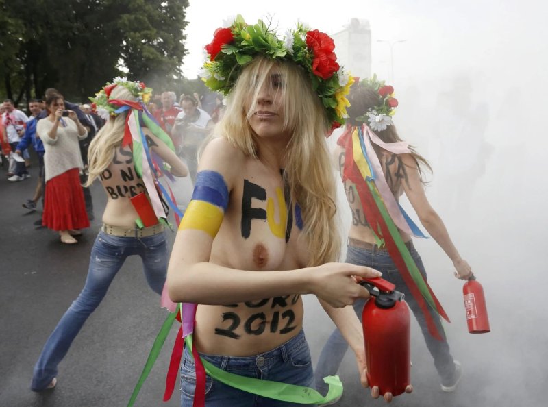 Шевченко фемен