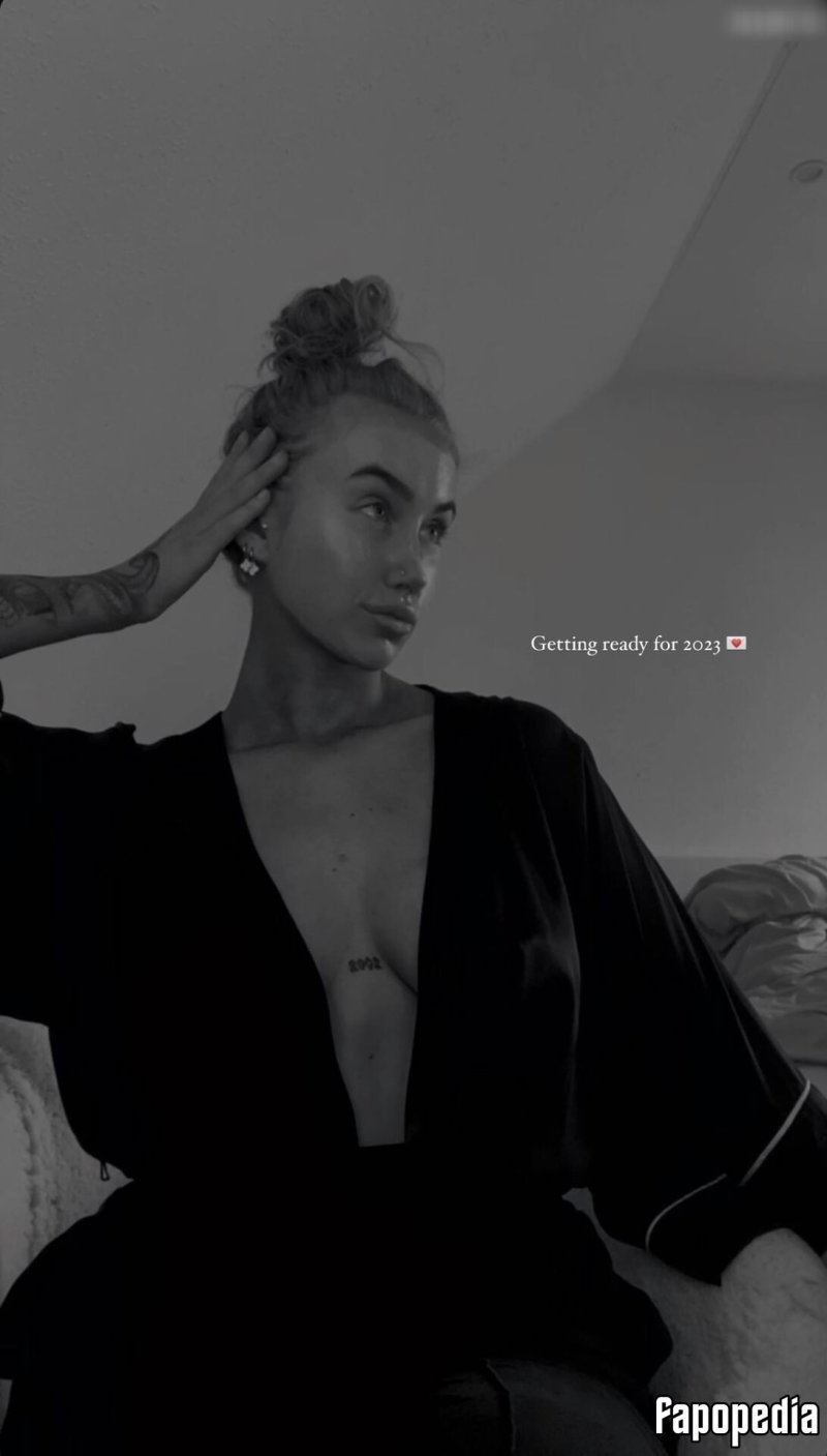 Девушка, Хейли болдуин селфи, Leaked onlyfans