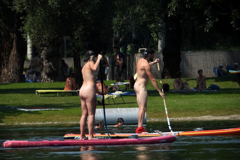 Нудизм, Sup board ню, Couple nude