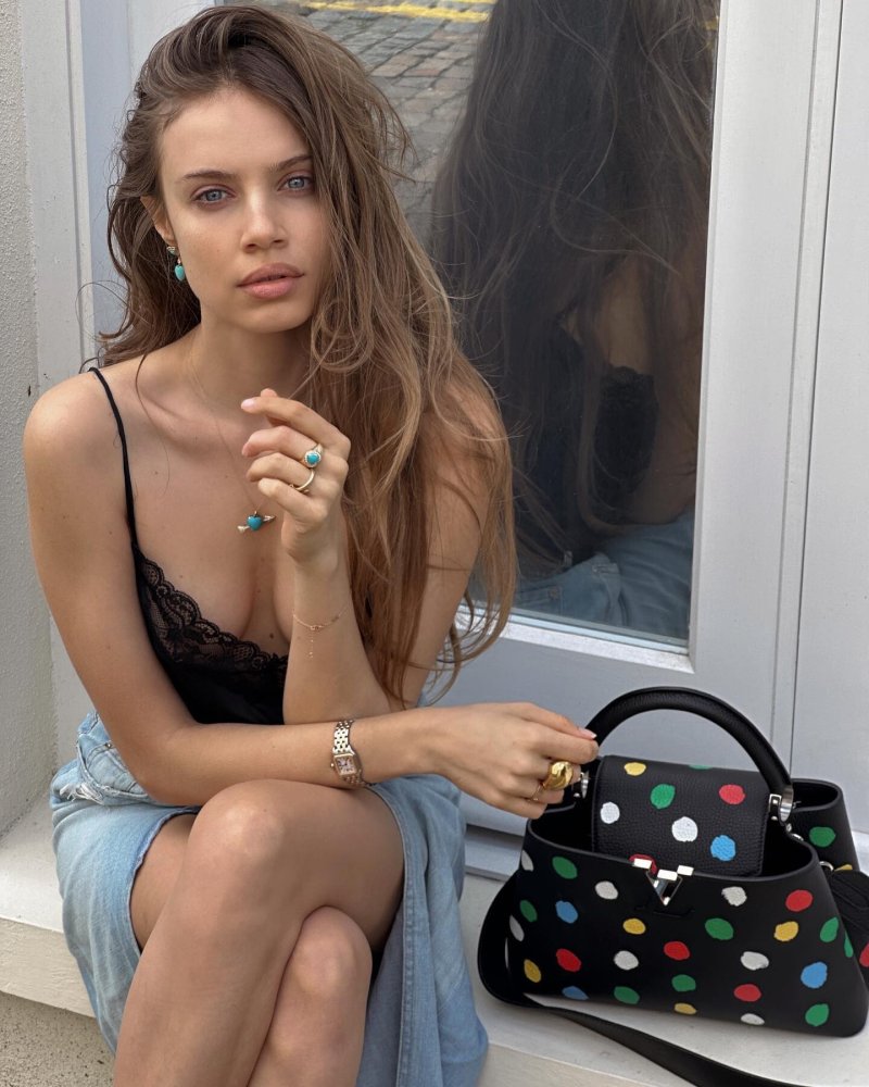 Xenia tchoumitcheva, Xenia tchoumi, Девушка