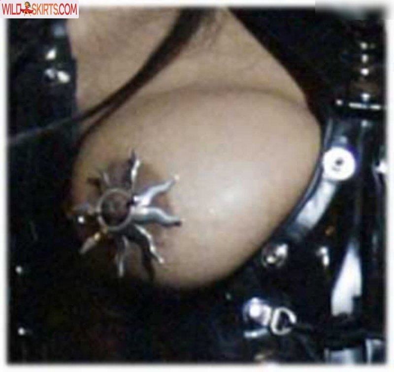 Nipple shields, Голая джанет джексон, Nipple piercing