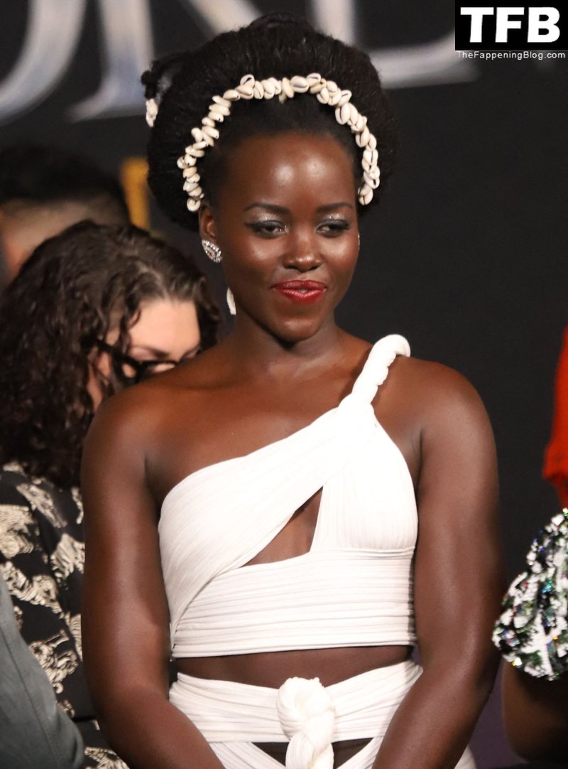 Лупита нионго, Люпита нионго черная пантера, Black panther wakanda forever