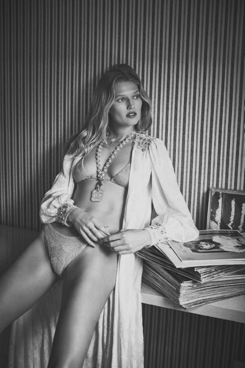 Toni garrn, Модель тони гаррн голая, Анна эверс