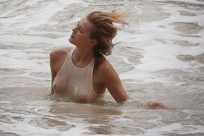 Голая знаменитости, Марина линчук топлес, Toni garrn