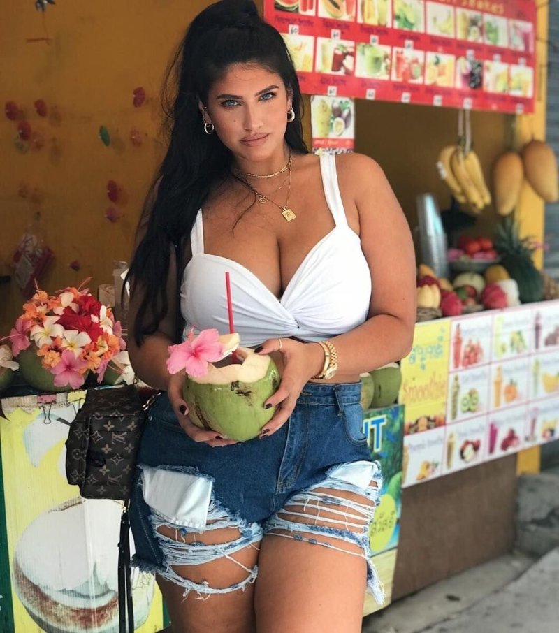 Латисия томас, Латеция томас, Латисия томас модель plus size