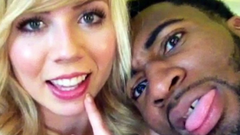 Дженнет маккарди и андре драммонд, Jennette mccurdy nude, Селфи с негром