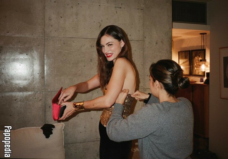 Phoebe tonkin