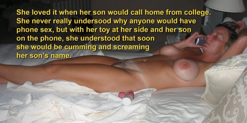 Caption mom nude любительское приватное