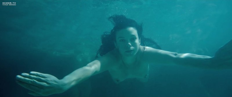 Алина левшин актриса голая, Девушка в купальнике под водой, Под водой голая