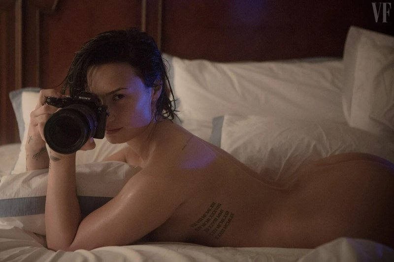Demi lovato +18, Demi lovato naked, Demi lovato nude
