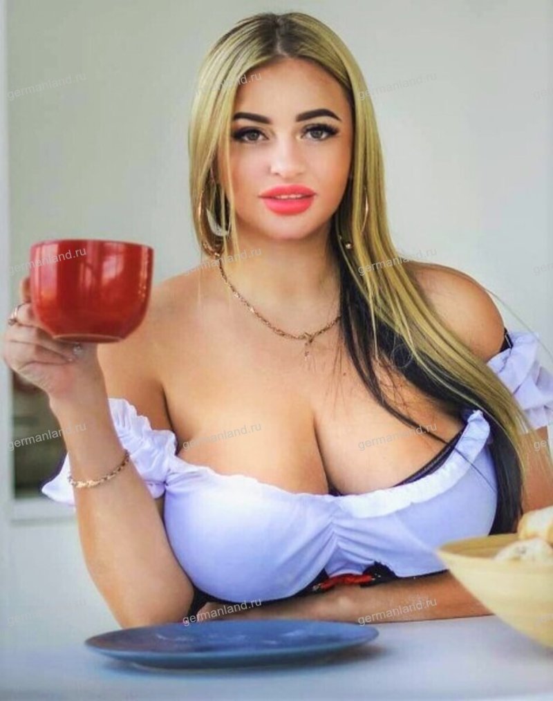 Марина сливак большие сиськи, Марина сливак голые сиськи, Большая грудь