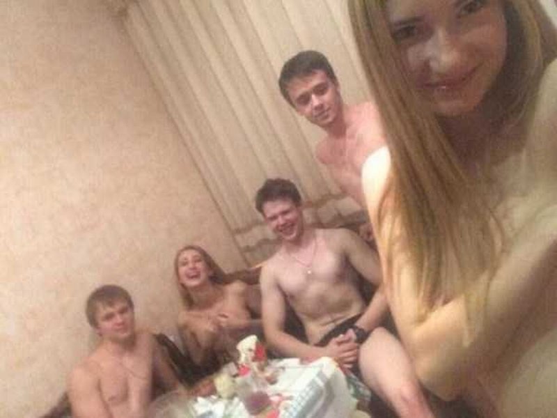 Вписка русская, Голые подруги на вписке частное, Вписка голая