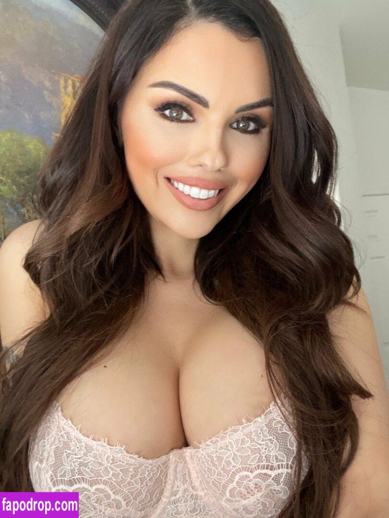 Krystle lina, Krystle lina грудь, Девушка