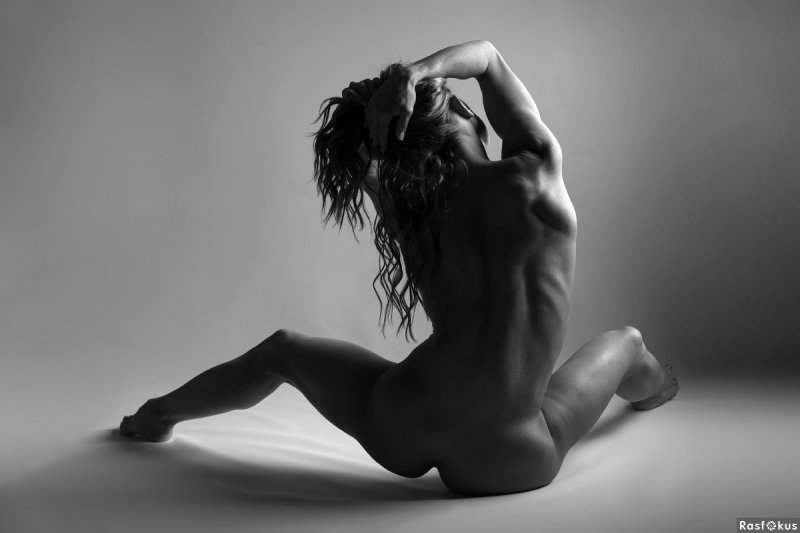 Позы для эротической фотосессии, Ню модели, Фотография из раздела ню