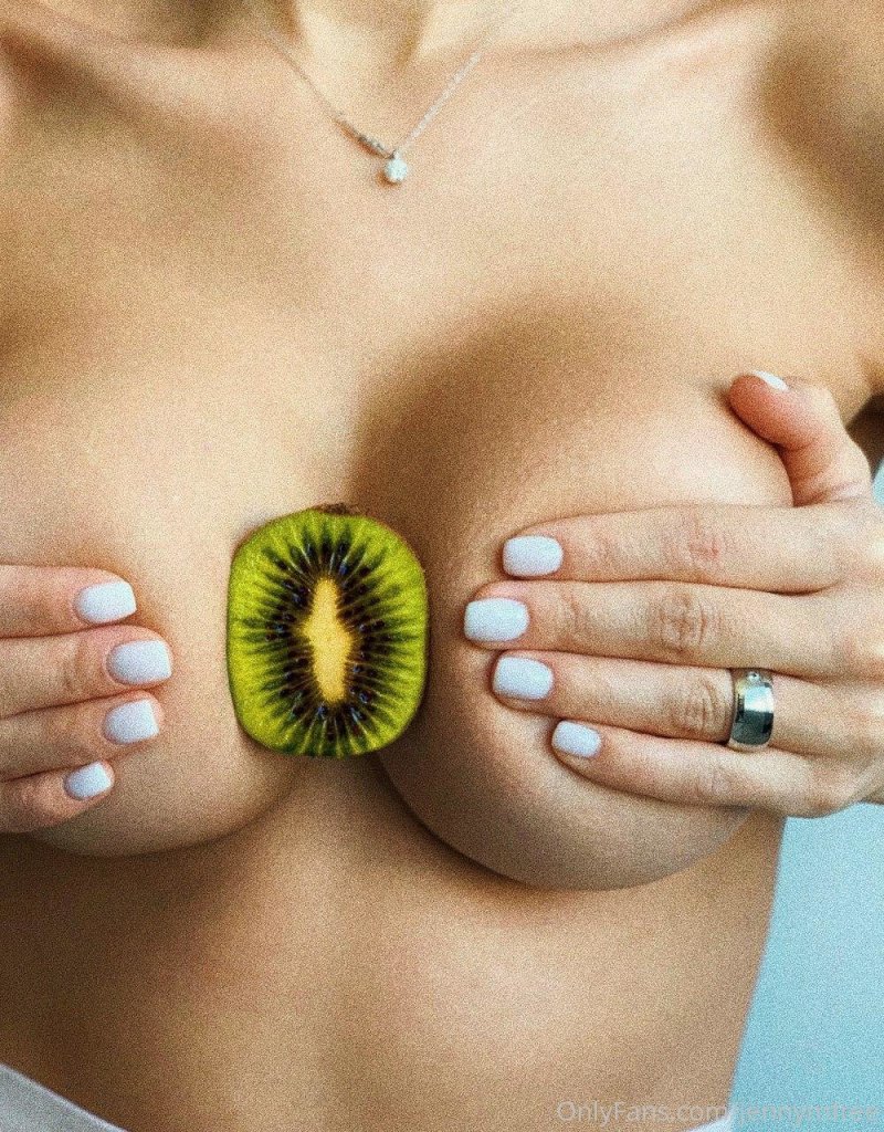 Jennymprivate onlyfans евгения мосиенко, Киви фрукт, Девушка