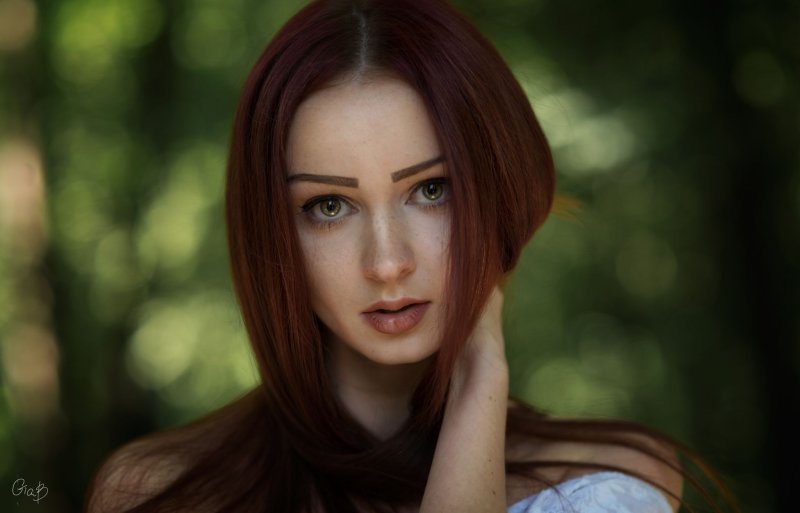 Девушка