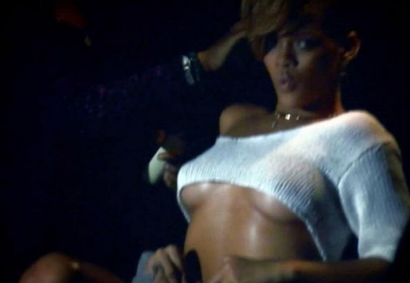 Rihanna gq 2010, Певица рианна, Rihanna 2010