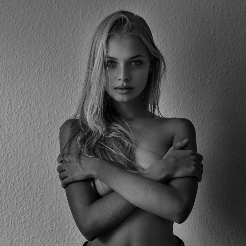 Анастасия акатова топлес