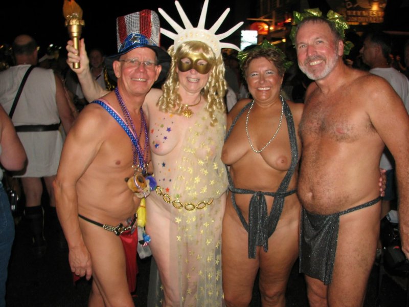 Fantasy fest key west, Фэнтези фест, Голые на фестивале fantasy fest