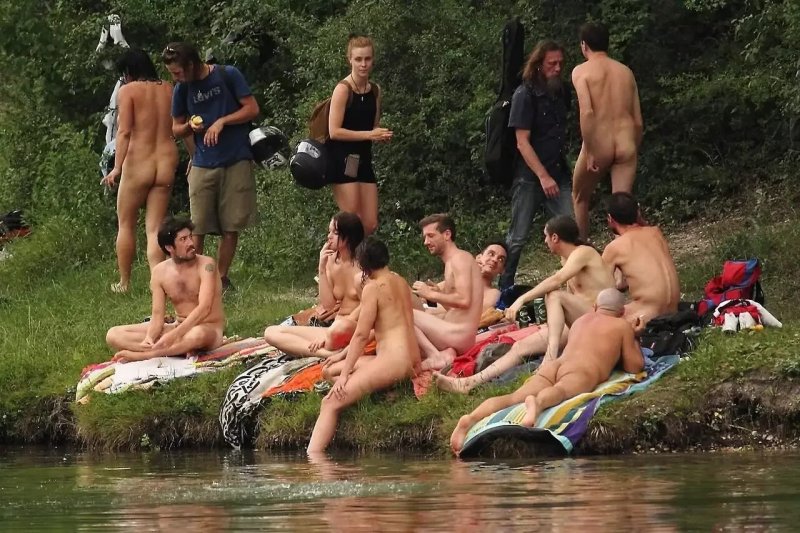 Фестиваль пустые холмы nude, Голышом, Нудисты голые